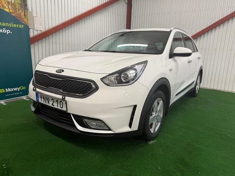 Begagnad Kia Niro Advance 141 HK (103 kW) 2018 Vit SUV