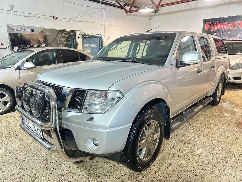 Begagnad Nissan Navara 171 HK (125 kW) 2010 Silver Pickup