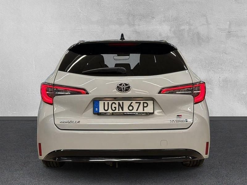 Begagnad Toyota Corolla Sport 122 HK (89 kW) 2020 Grå Kombi