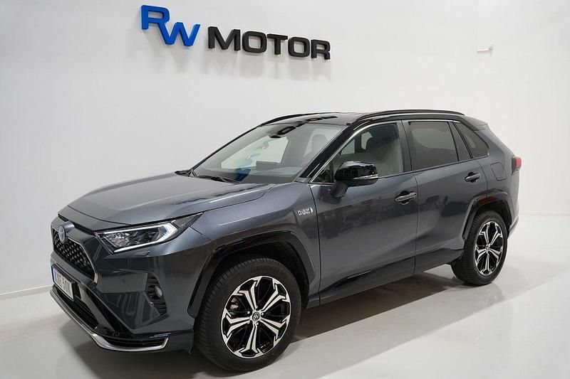 Grå Begagnad 2021 Toyota RAV4 Hybrid Premium SUV | 469 900 kr (Marknadspris) - Bild 1/4