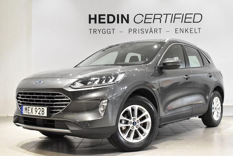 Grå (grey) Begagnad 2023 Ford Kuga Titanium SUV | 269 900 kr (Marknadspris) - Bild 1/4