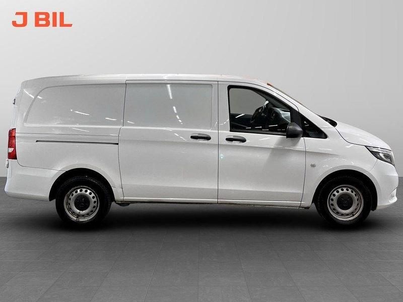 Begagnad Mercedes Vito 163 HK (119 kW) 2023 Vit Van