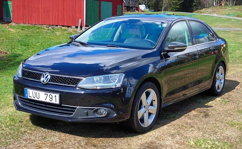 Svart Begagnad 2011 VW Jetta GT Sedan | 112 000 kr - Bild 1/4
