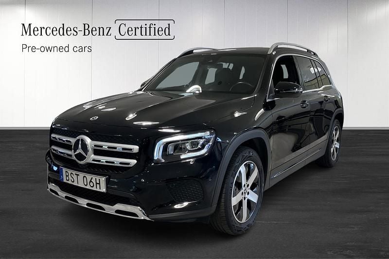 Svart Begagnad 2022 Mercedes GLB200 SUV | 409 900 kr (Marknadspris) - Bild 1/4