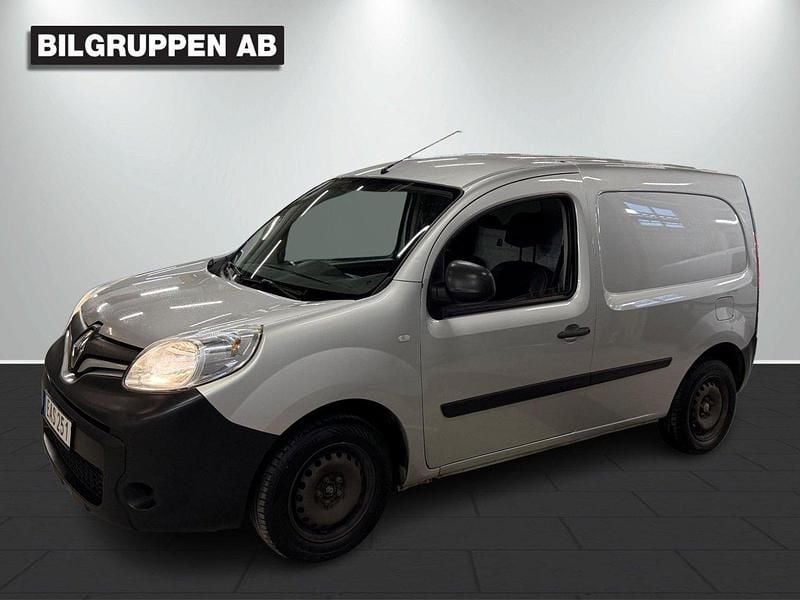 Grå Begagnad 2015 Renault Kangoo Minibuss | 79 900 kr (Marknadspris) - Bild 1/4