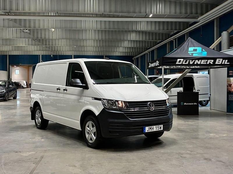 Vit Begagnad 2023 VW T6.1 Van | 399 900 kr (Superpris) - Bild 1/4