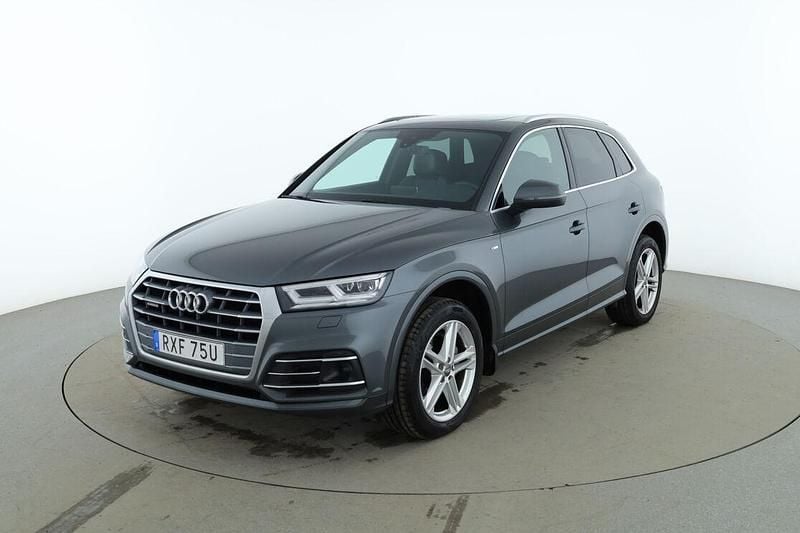 Begagnad Audi Q5 Sport 190 HK (139 kW) 2019 Grå SUV