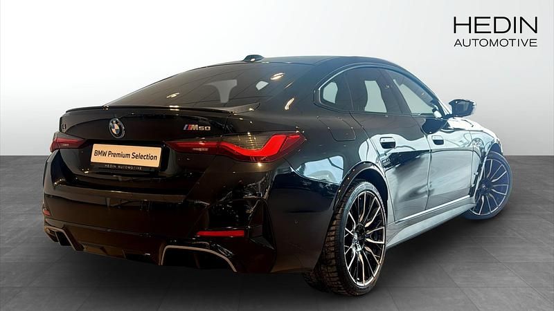 Begagnad BMW i4 M Sport 400 kW (544 HK) 2023 Svart Sedan