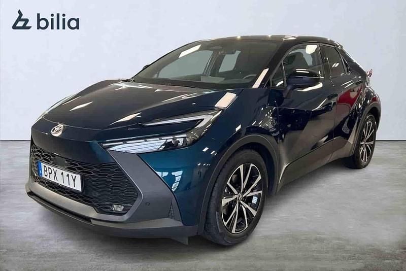 Blå Begagnad 2024 Toyota C-HR SUV | 399 900 kr - Bild 1/1