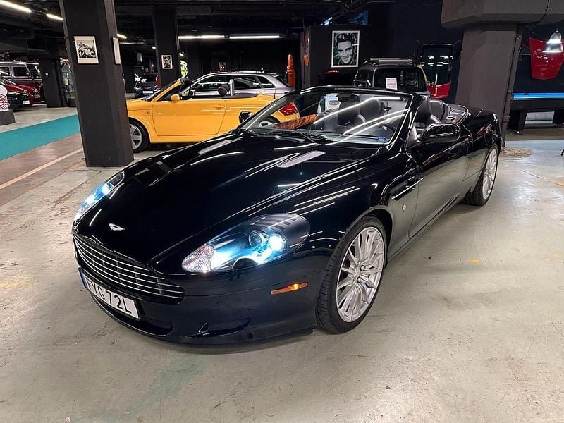 Svart Begagnad 2007 Aston Martin DB9 Cab | 725 000 kr - Bild 1/4