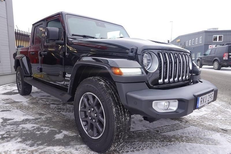 Begagnad Jeep Gladiator Overland 264 HK (194 kW) 2022 Svart Pickup