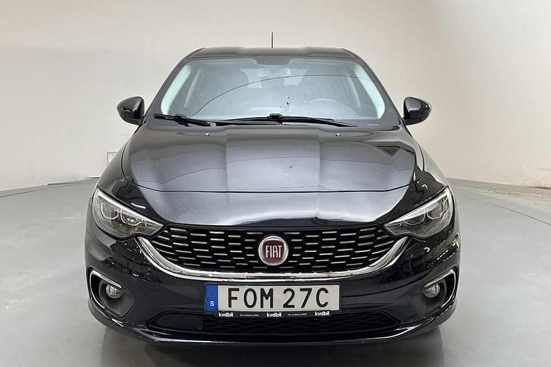 Begagnad Fiat Tipo 120 HK (88 kW) 2020 Svart