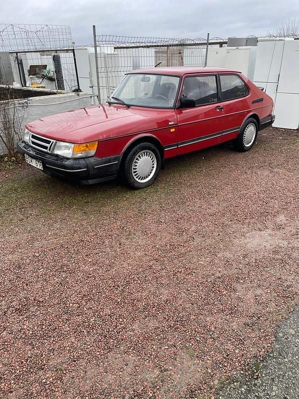 Begagnad Saab 900 145 HK (106 kW) 1991 Halvkombi