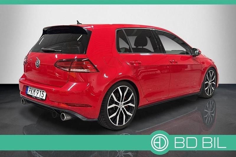 Begagnad VW Golf VII GTI 245 HK (180 kW) 2017 Röd Halvkombi