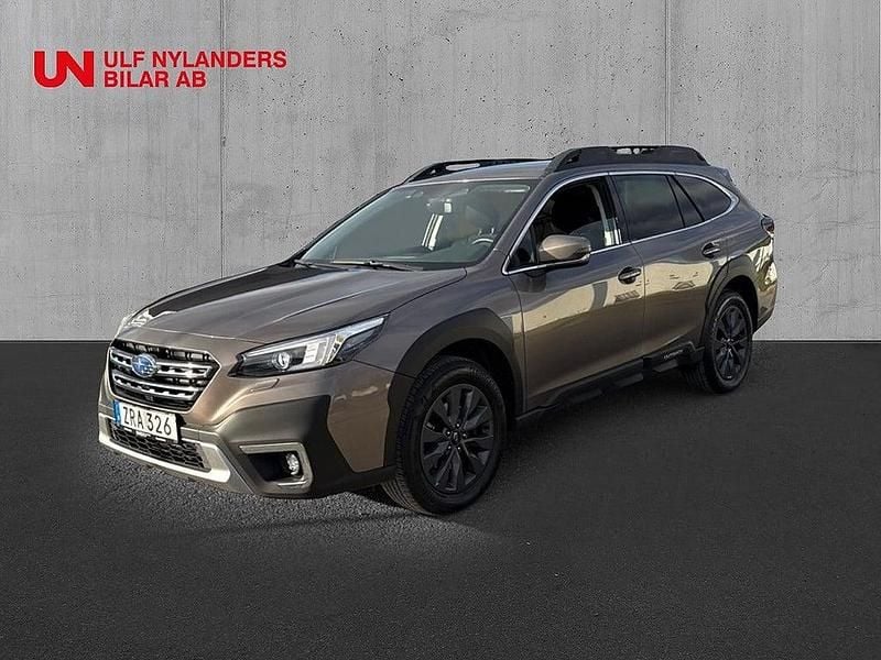 Ljusbrun Begagnad 2023 Subaru Outback SUV | 369 000 kr (Marknadspris) - Bild 1/4