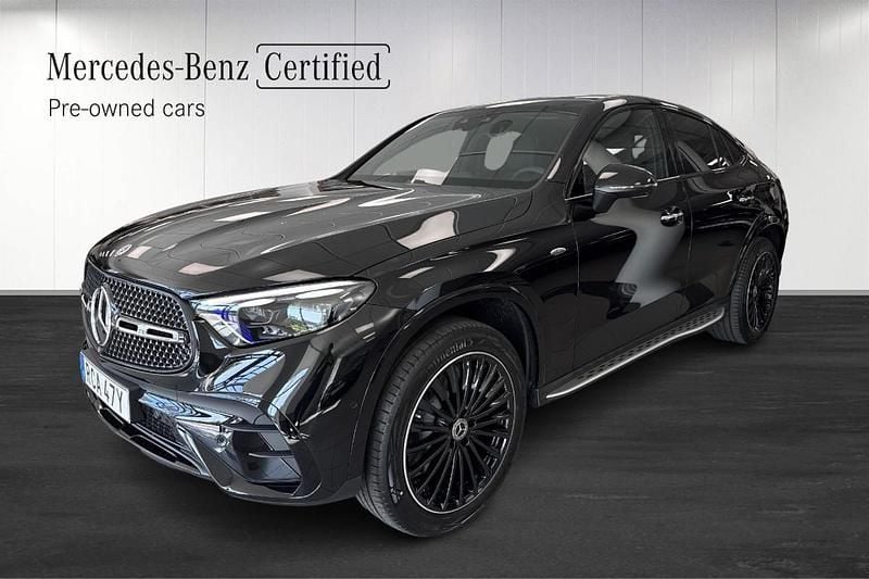 Svart (black) Begagnad 2025 Mercedes GLC300 Advanced Sportkupé | 920 400 kr - Bild 1/4