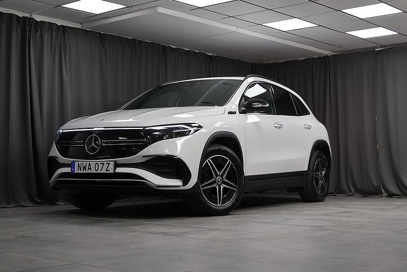 Vit Begagnad 2022 Mercedes EQA300 Premium SUV | 399 000 kr (Marknadspris) - Bild 1/4