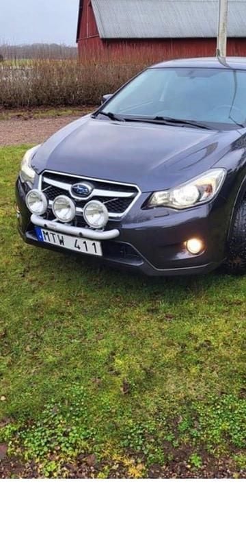 Mörk grå Begagnad 2012 Subaru XV SUV | 85 000 kr (Marknadspris) - Bild 1/4