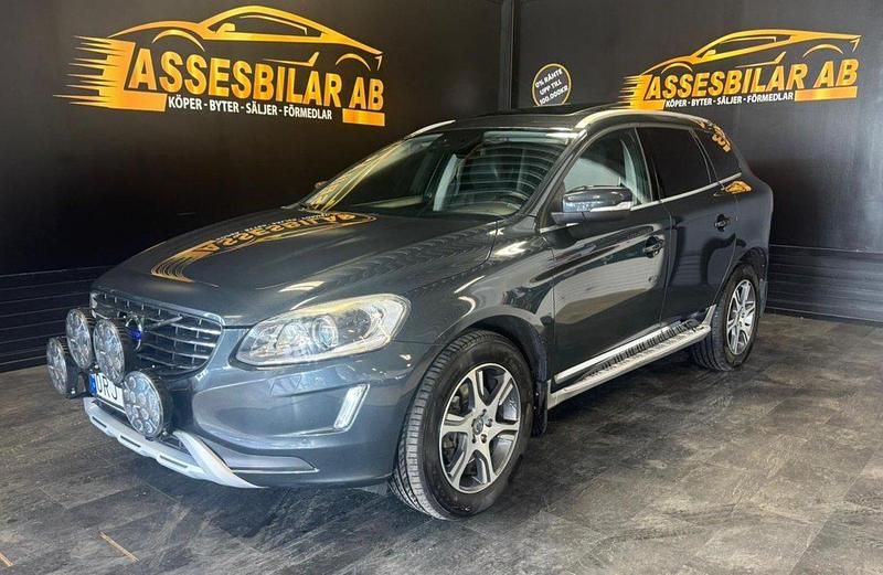 Grå Begagnad 2014 Volvo XC60 Summum SUV | 139 900 kr (Bra pris) - Bild 1/1