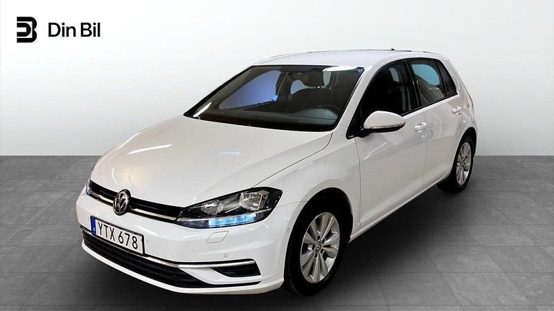 Vit (pure white) Begagnad 2019 VW Golf VII Halvkombi | 164 900 kr (Bra pris) - Bild 1/4