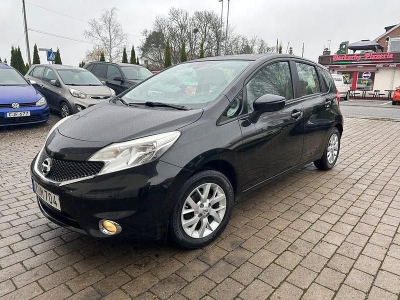 Begagnad Nissan Note 80 HK (58 kW) 2015 Svart Halvkombi