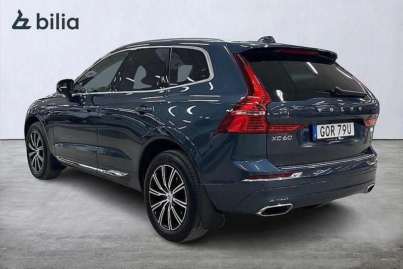 Begagnad Volvo XC60 Inscription 253 HK (186 kW) 2020 Mörkblå SUV