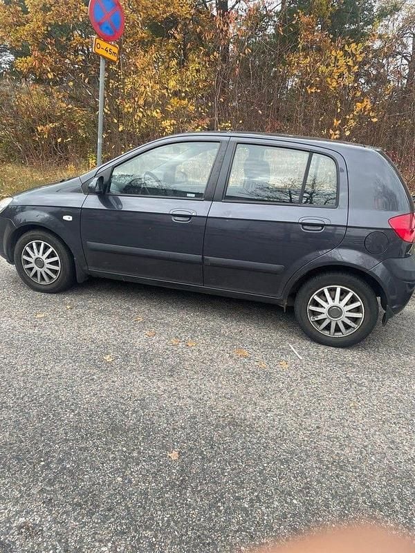 Begagnad Hyundai Getz 97 HK (71 kW) 2007 Grå Halvkombi