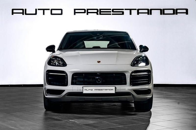 Begagnad Porsche Cayenne 462 HK (339 kW) 2021 Crayon metallic SUV