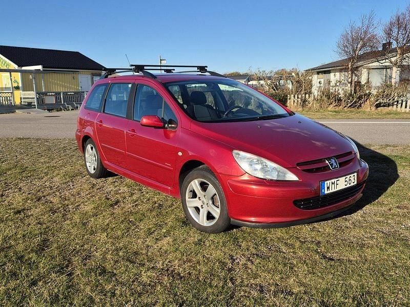 Röd Begagnad 2005 Peugeot 307 Sport Kombi | 15 000 kr (Bra pris) - Bild 1/4