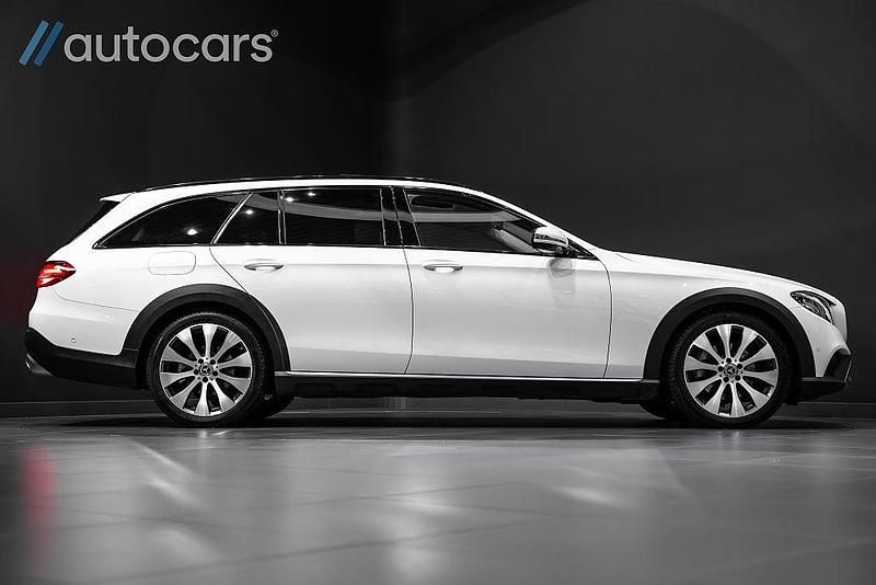 Begagnad Mercedes E220 All-Terrain 194 HK (142 kW) 2018 Vit Kombi