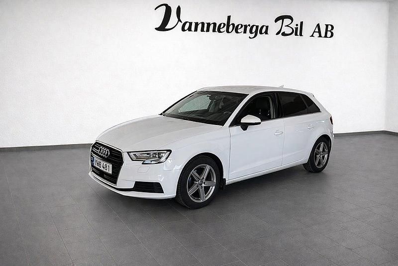 Begagnad Audi A3 Sportback Proline 150 HK (110 kW) 2017 Vit Halvkombi