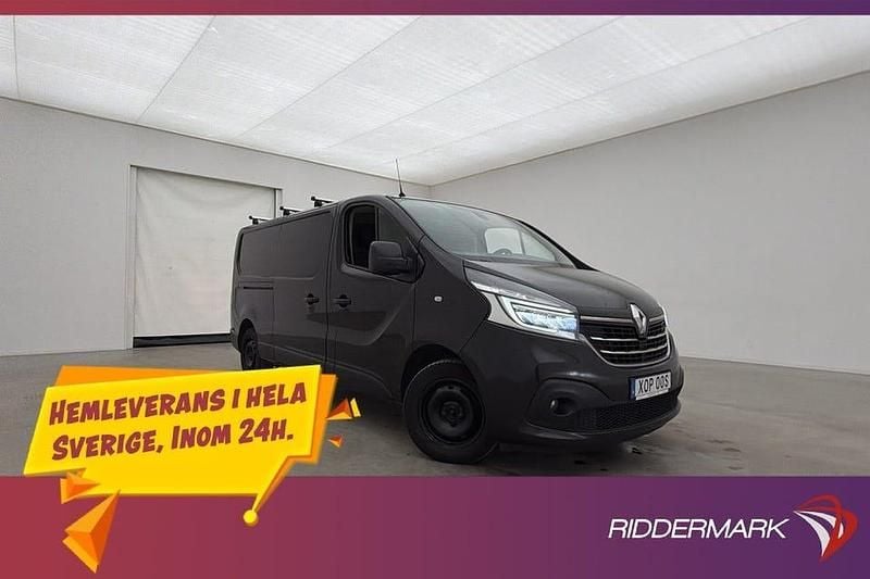 Svart Begagnad 2021 Renault Trafic | 229 800 kr - Bild 1/3