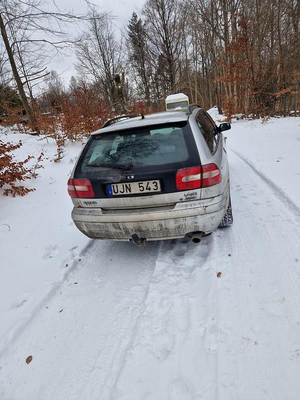 Begagnad Volvo V40 163 HK (119 kW) 2004 Kombi