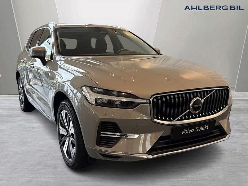 Grå Begagnad 2024 Volvo XC60 Plus SUV | 534 500 kr (Dyr) - Bild 1/3