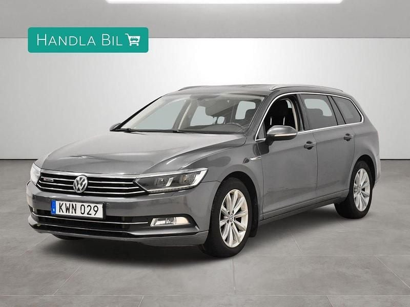 Mörkgrå Begagnad 2015 VW Passat Kombi | 137 900 kr (Lite dyr) - Bild 1/4