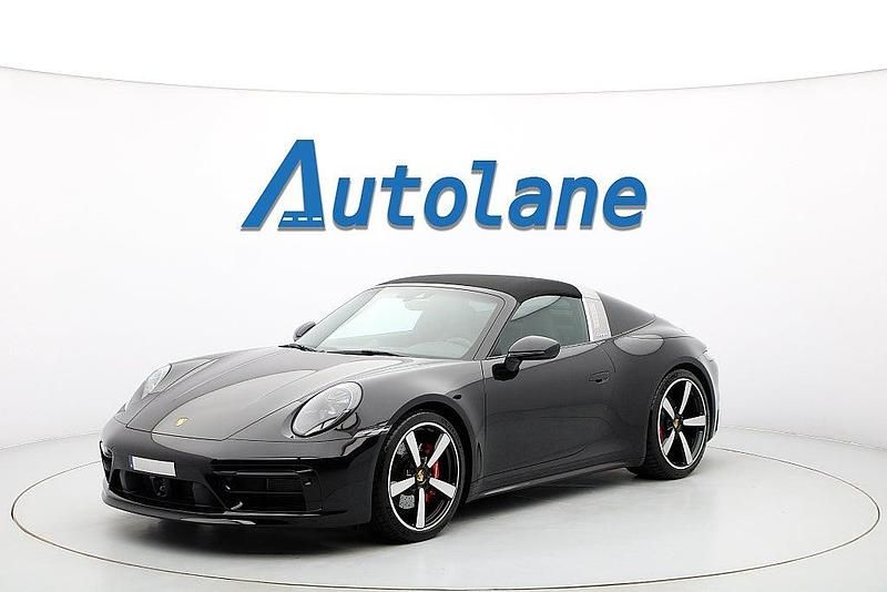Begagnad Porsche 911 Targa 4S 451 HK (331 kW) 2024 Jet black metallic Cab