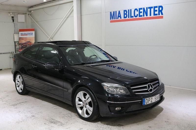 Svart Begagnad 2010 Mercedes CLC180 Halvkombi | 79 000 kr - Bild 1/4