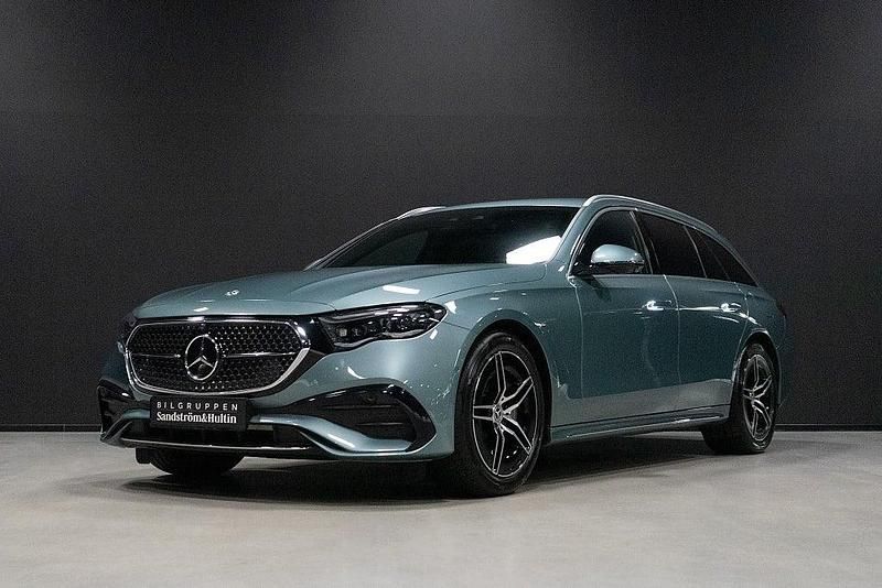 Begagnad Mercedes E300 AMG Line Premium 204 HK (150 kW) 2023 Grön Kombi