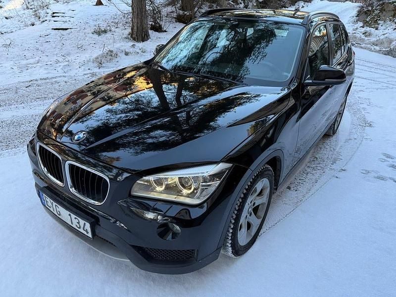Begagnad 2014 BMW X1 SUV | 139 500 kr (Marknadspris) - Bild 1/4