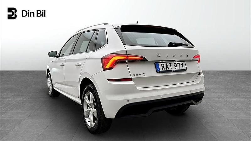 Begagnad Skoda 110 R Style 110 HK (80 kW) 2023 Vit Halvkombi