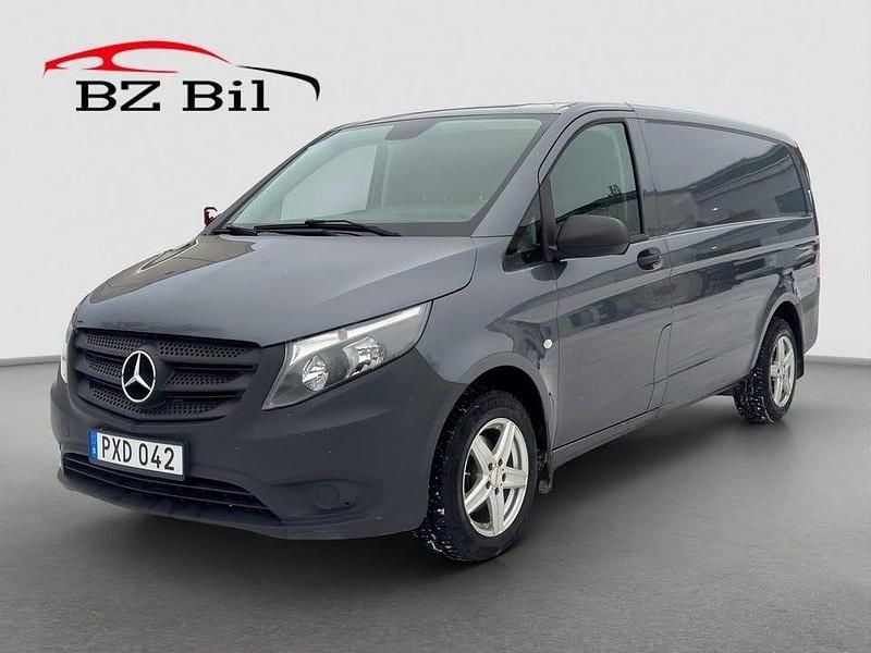 Grå Begagnad 2016 Mercedes Vito Van | 129 900 kr (Dyr) - Bild 1/4