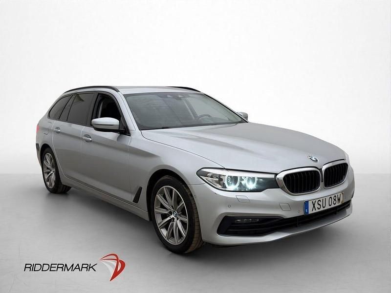 Begagnad BMW 520 Sport Line 190 HK (139 kW) 2019 Silver Kombi
