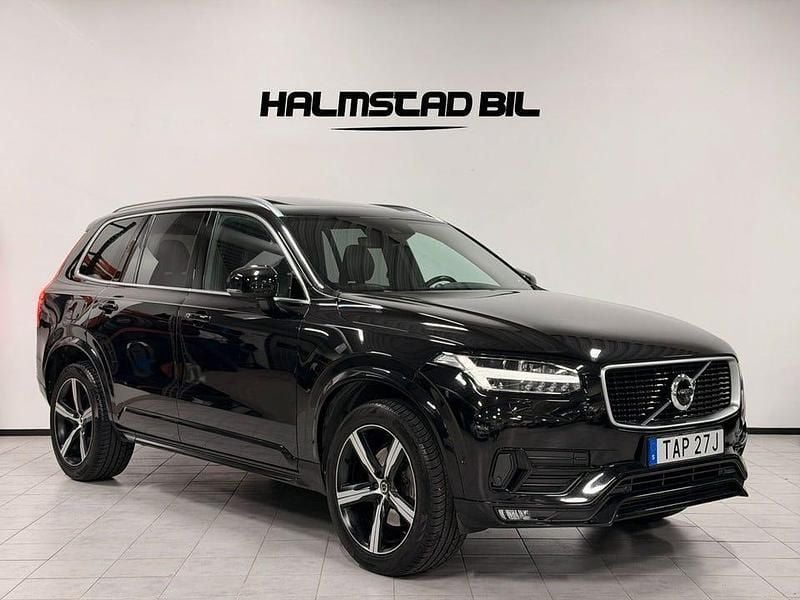 Svart Begagnad 2016 Volvo XC90 R-Design SUV | 369 500 kr (Marknadspris) - Bild 1/4