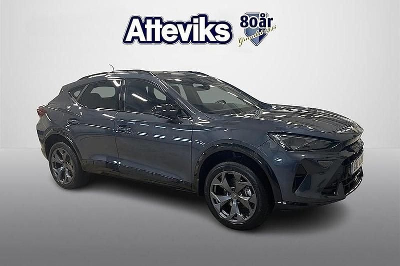 Mörkgrå (grå) Begagnad 2025 Cupra Formentor SUV | 349 900 kr (Dyr) - Bild 1/4