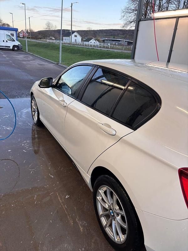 Begagnad BMW 116 116 HK (85 kW) 2013 Halvkombi