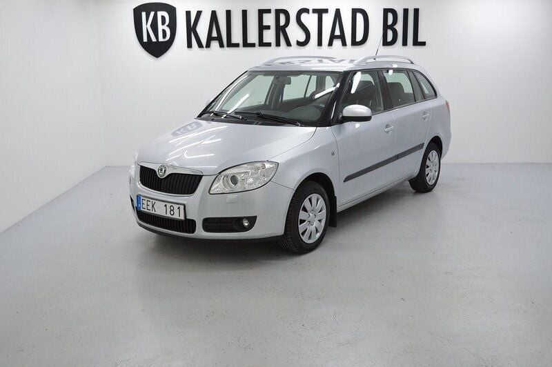 Grå Begagnad 2009 Skoda Fabia Ambiente Kombi | 57 900 kr (Lite dyr) - Bild 1/4