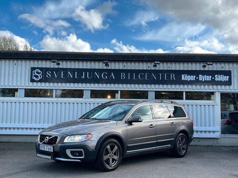 Grå Begagnad 2011 Volvo XC70 Summum SUV | 89 900 kr (Bra pris) - Bild 1/4