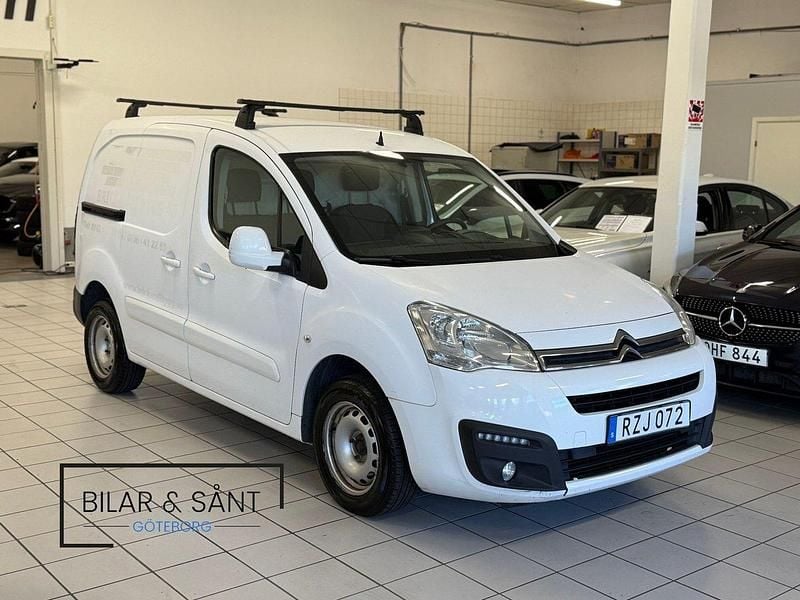 Vit Begagnad 2017 Citroën Berlingo Minibuss | 89 900 kr (Marknadspris) - Bild 1/4