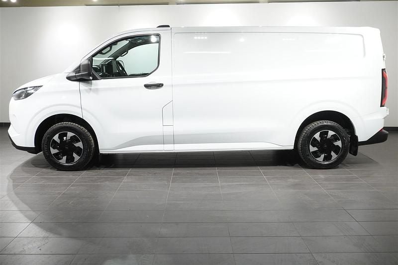 Ny Ford E-Transit 2026 Vit Van