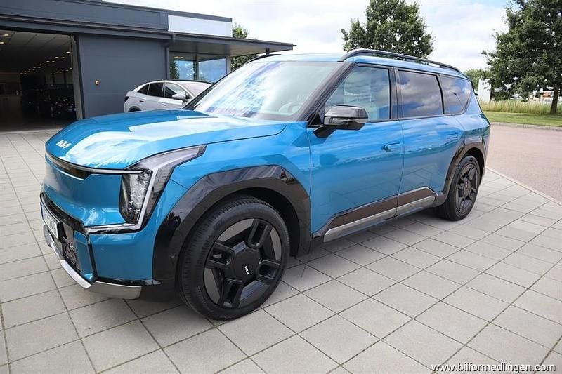 Blå Begagnad 2023 Kia EV9 3 SUV | 749 900 kr (Superpris) - Bild 1/4